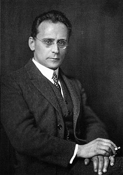 Файл:Anton Webern.jpg